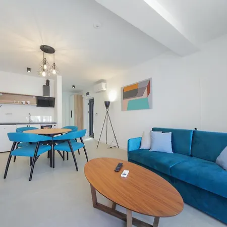 Apartment 9