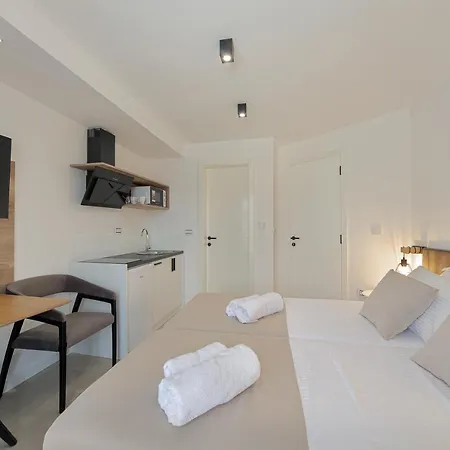 9 Apartment *