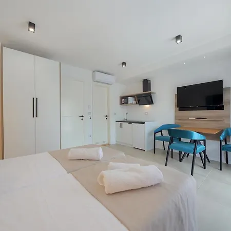 9 * Jagodina