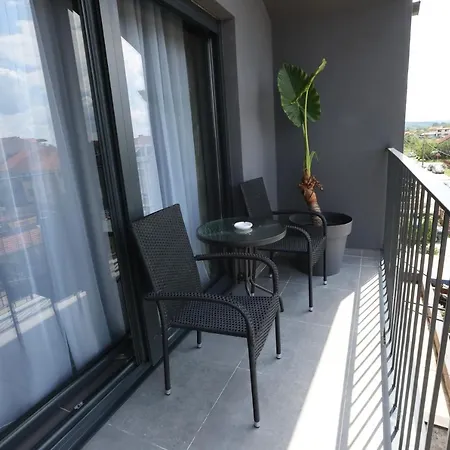 9 Jagodina