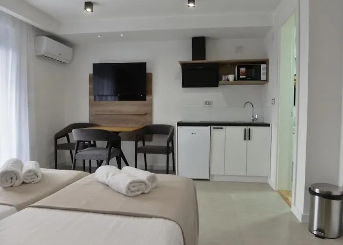 9 Διαμέρισμα *